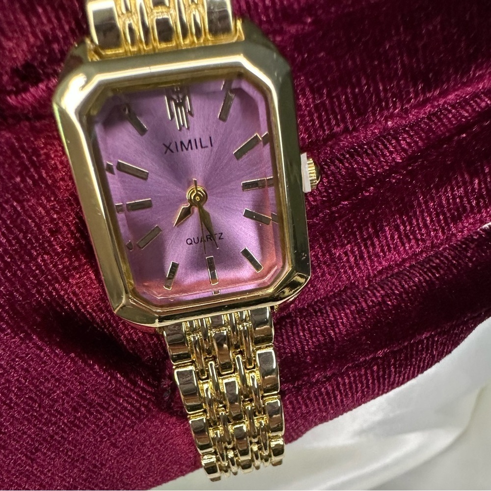 Elegant Gold Snake Chain Watch - Picture 3 of 9